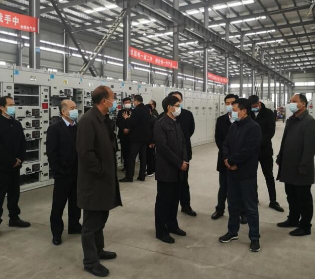 襄陽(yáng)市政協(xié)副*金保樊到金頓電氣調(diào)研