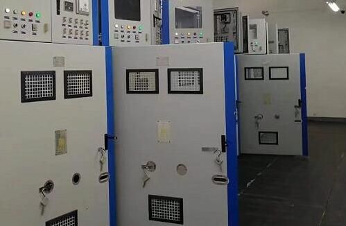 高壓電容補(bǔ)償柜里面的電抗器有什么作用？